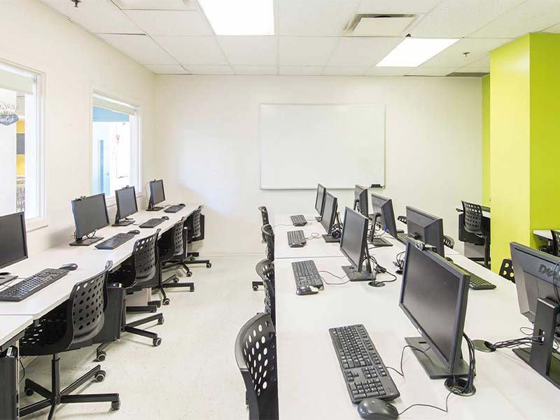 vanwest-college-small-vanwest-vancouver-4